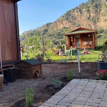 Nehir Bungalow Bed & Breakfast Marmaris